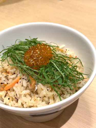 鮭といくらの親子飯スタート！