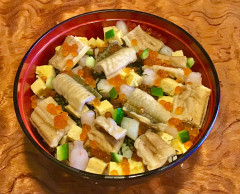 炙り煮穴子のちらし寿司