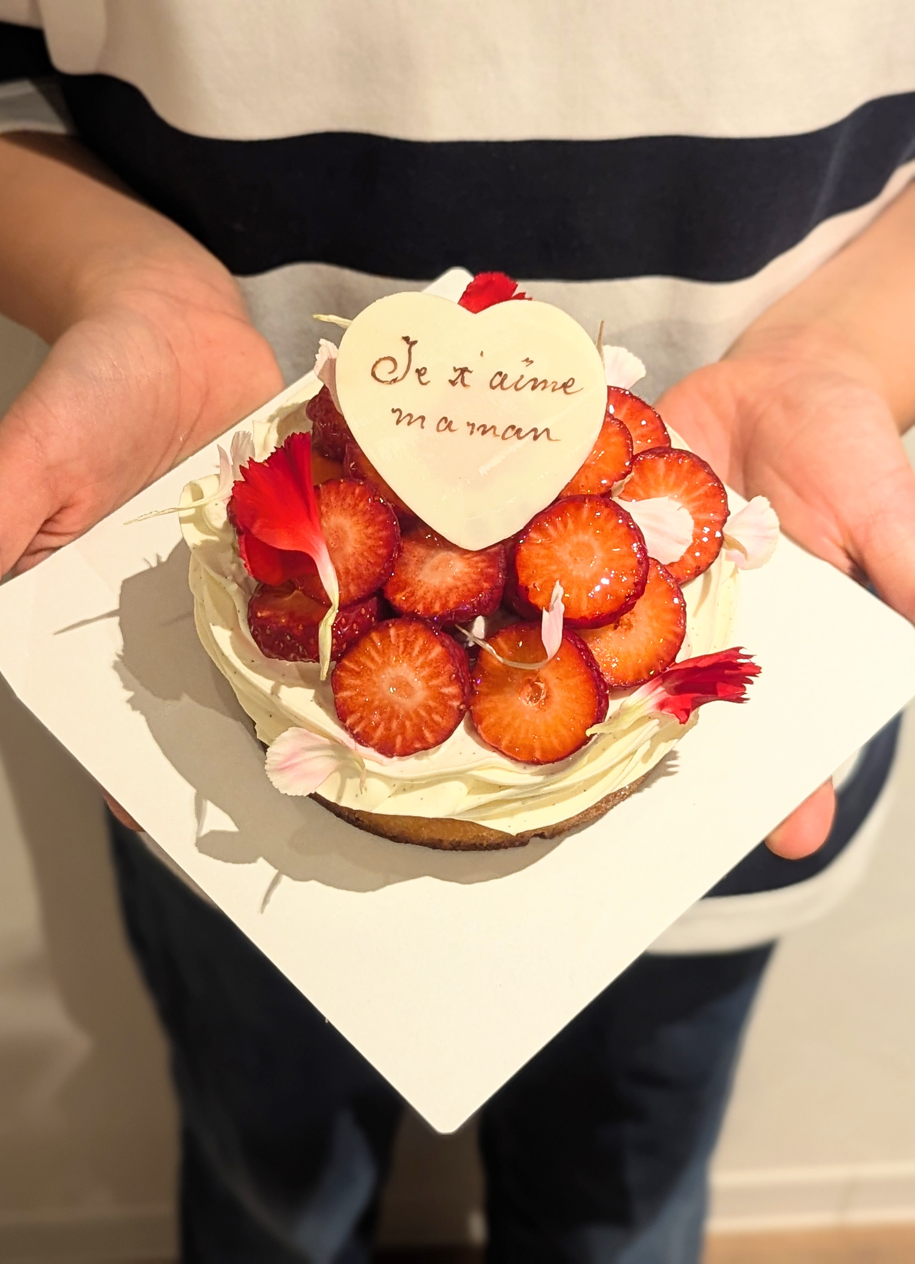 母の日ケーキ・ギフト　ご予約受付中