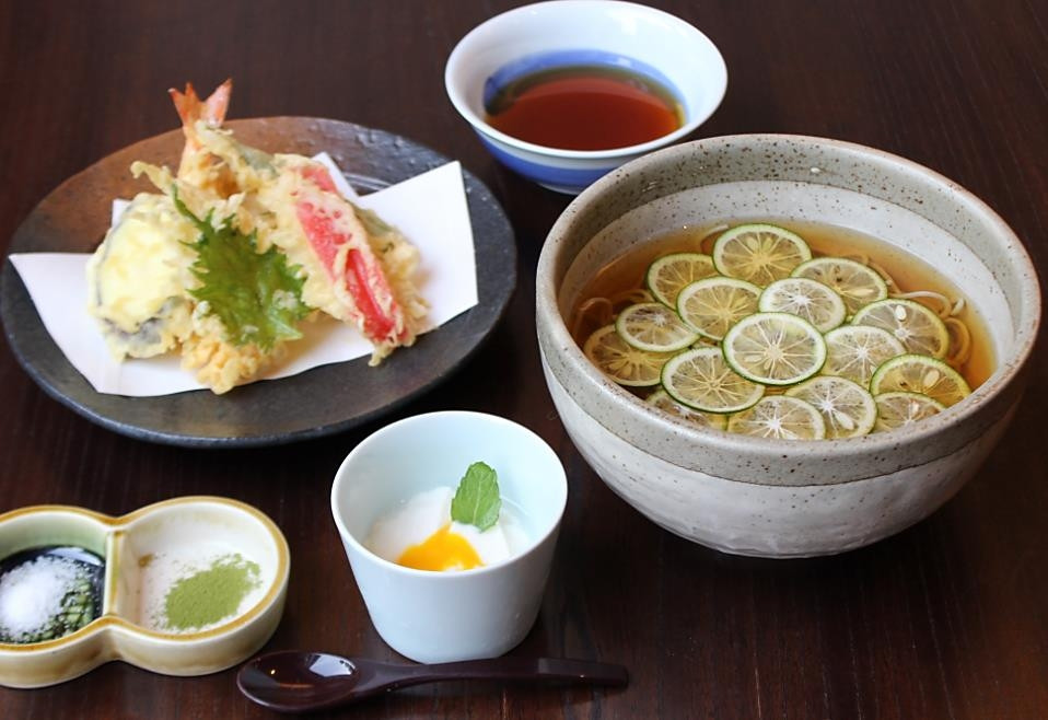 【赤坂やぶそば、阪急うめだ本店にて開始】すだちそば