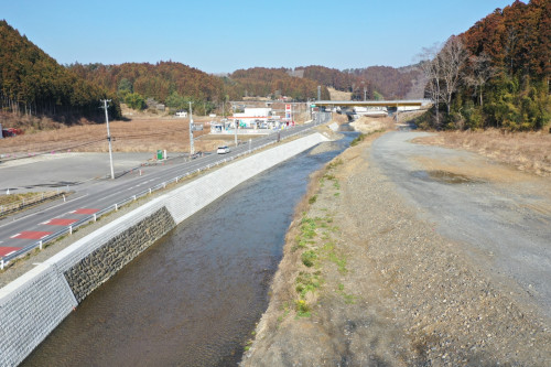 施工実績【令和５年度　八幡川河川災害復旧工事】を更新しました。