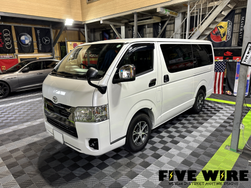 8型ハイエースにAUTHORイグラ2プラス！