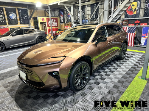 クラウンエステートにオーサーIGLA2 PLUS！