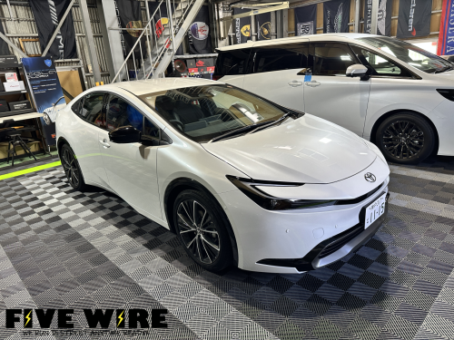 60プリウスHEVにAUTHORイグラ2プラス！