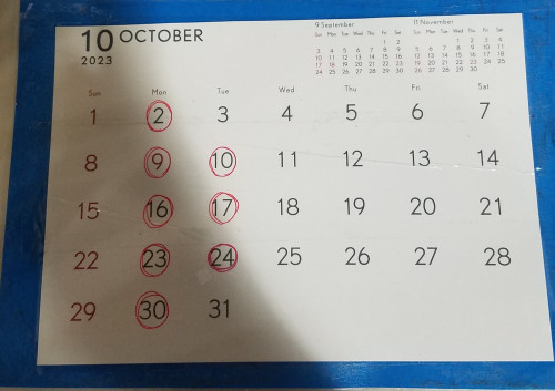 １０月定休日のお知らせ