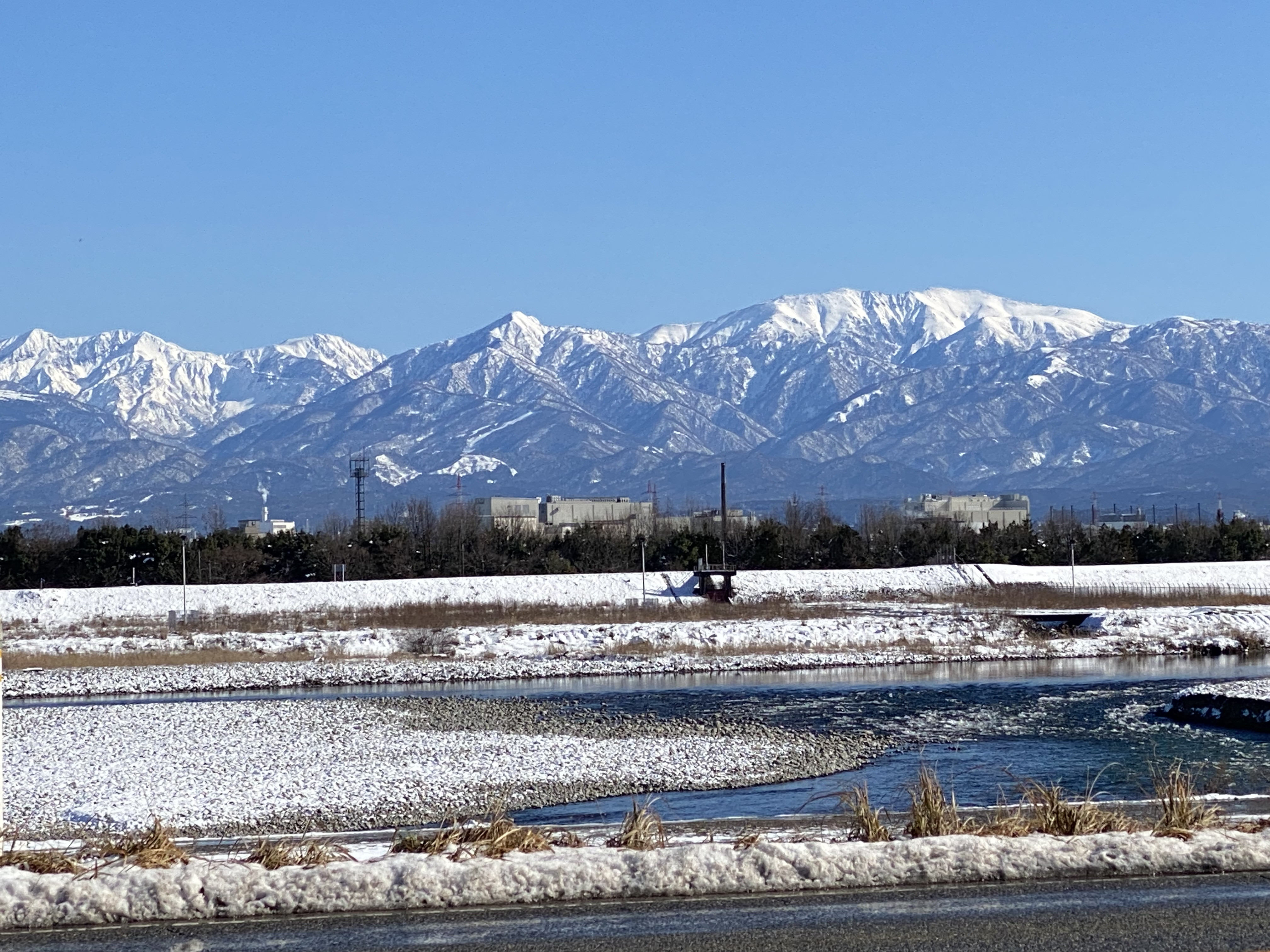 本日は定休日立山が美しい