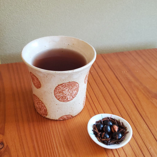【メニュー】黒豆入りほうじ茶（10/10～）※秋冬限定
