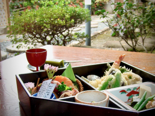 かみつみち弁当 (1).jpeg