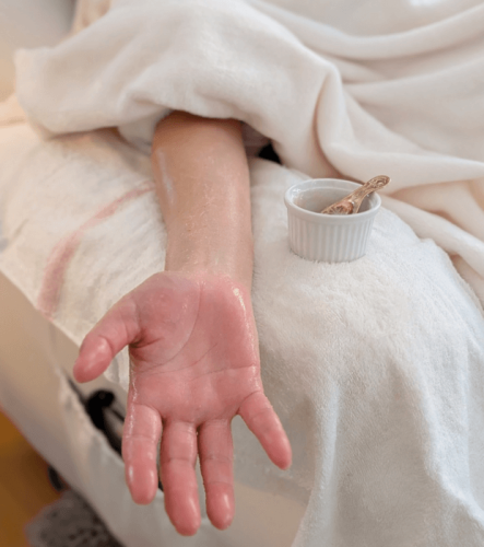 バレンタイン ハニーの香りがたまらない♪疲れた心もリラックス〜秋田市泉 1日2名限定サロン リュクス