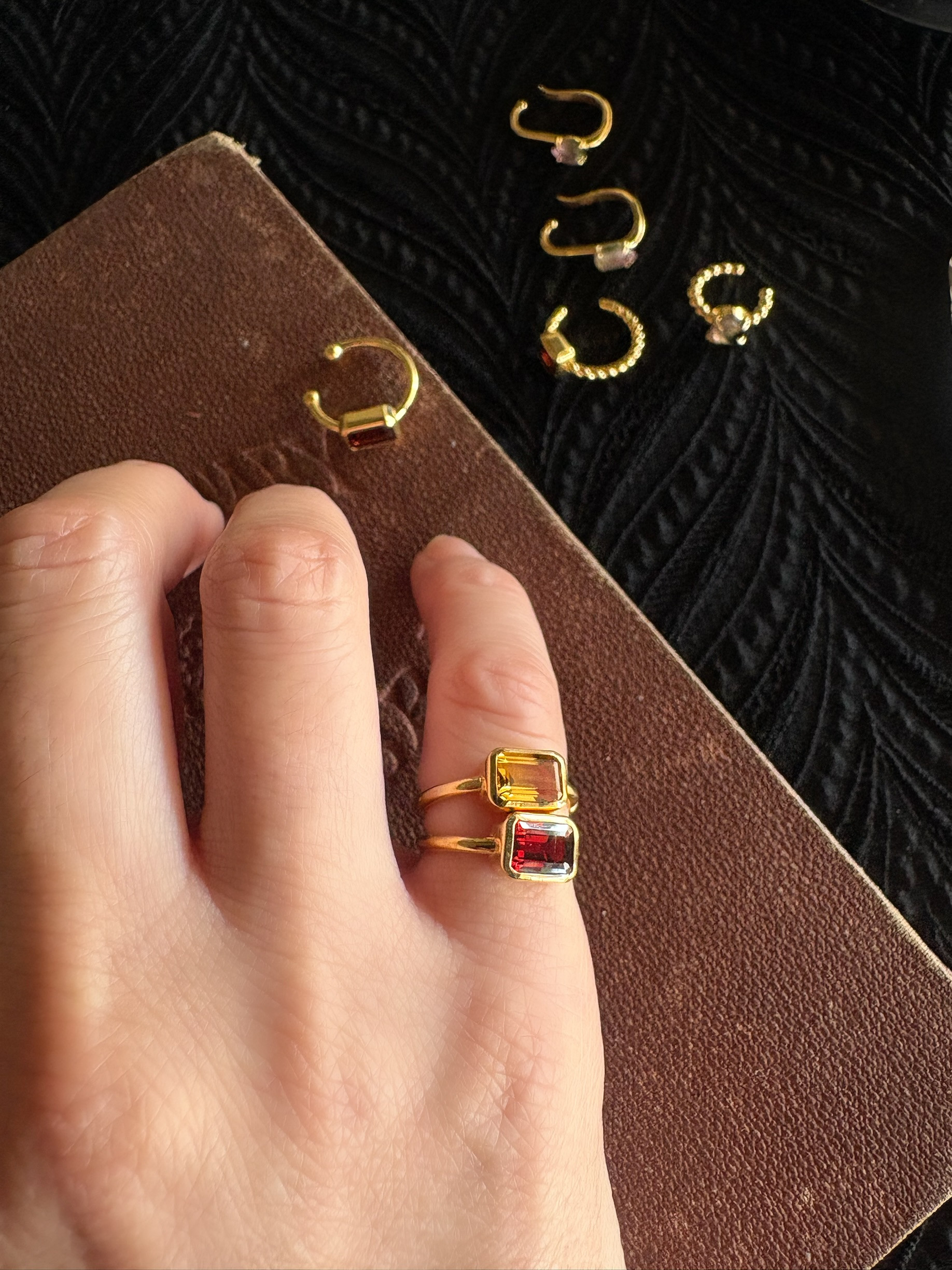 天然石イヤカフ