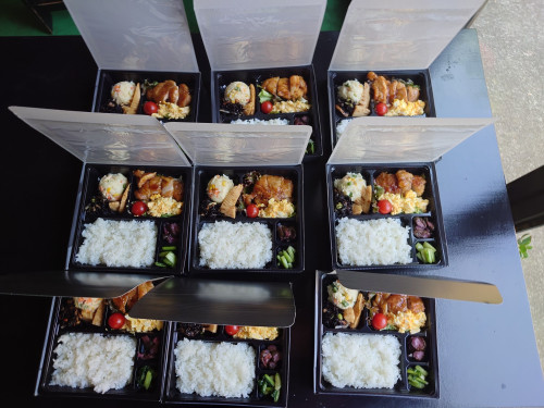 鶏の照り焼き弁当