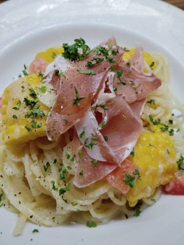 生ハムとトウモロコシの冷製パスタ.jpg