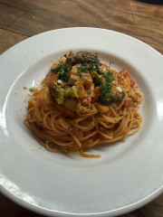 季節のパスタ（トマトクリームソース）　　4/9-4/13