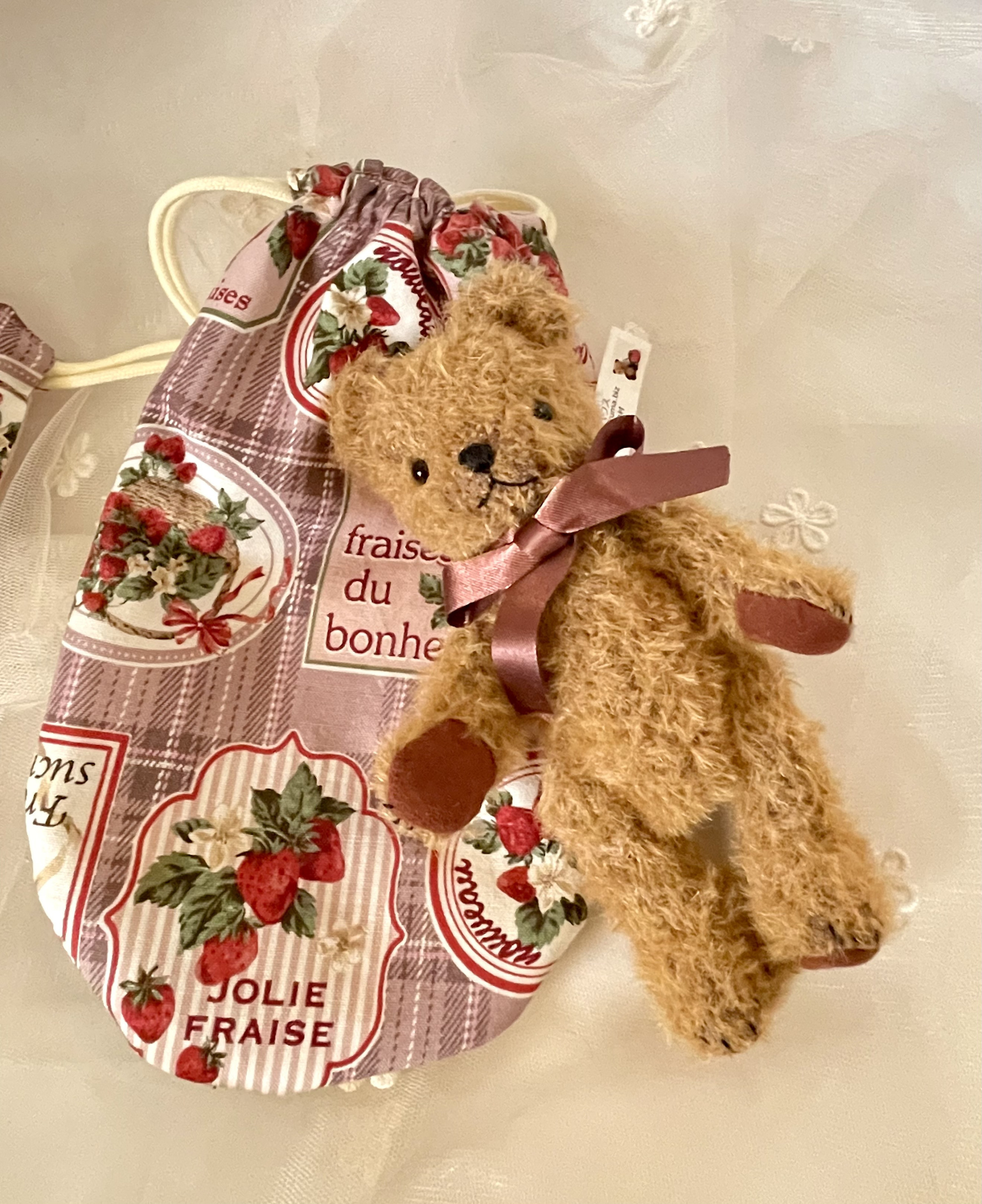 テディベアを、作ってみませんか？こちらの作品はお家が決まりました