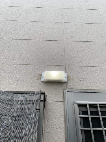 パナソニック防雨型LED照明器具取り付け工事　ありがとうございます。