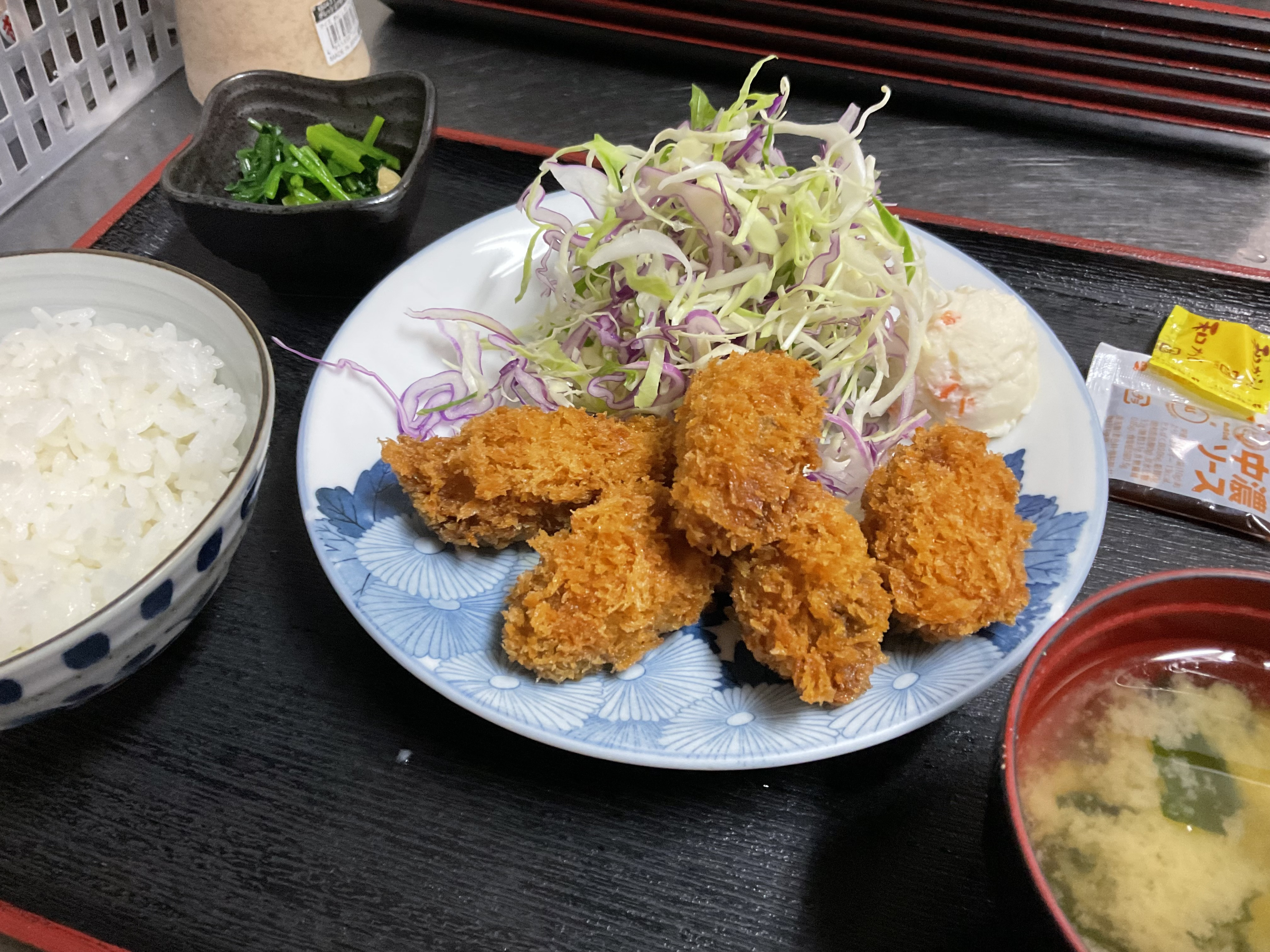 カキフライ定食　季節限定メニュー