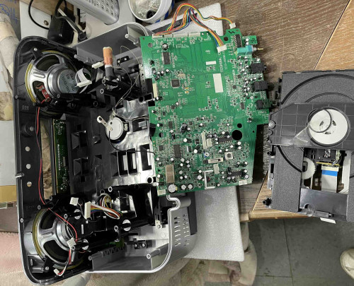 CDラジカセの修理例