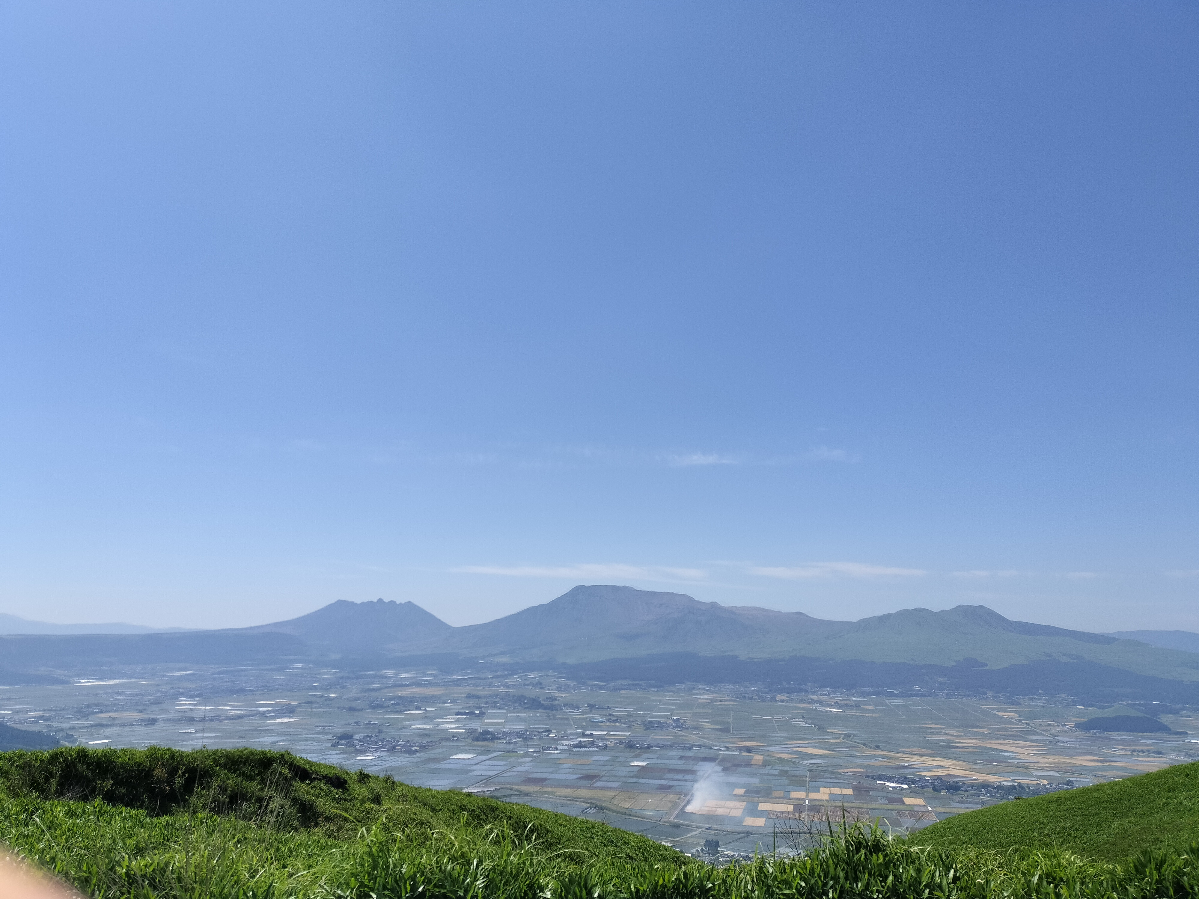8月カレンダー更新いたしました✨