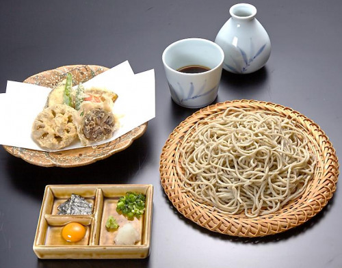 野菜天付き十割粗挽きそば膳 赤坂やぶそば 赤坂bizタワー2f 赤坂サカス内