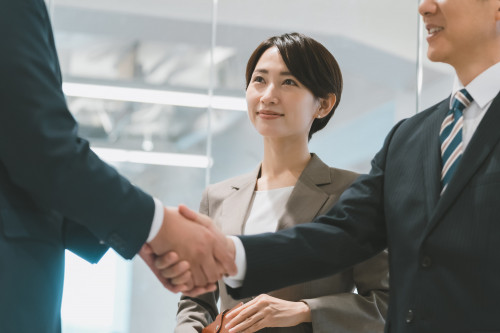 ■＜4月コラム＞秘書の身だしなみ！知っておきたいマナーやおすすめのアイテムまで大公開！