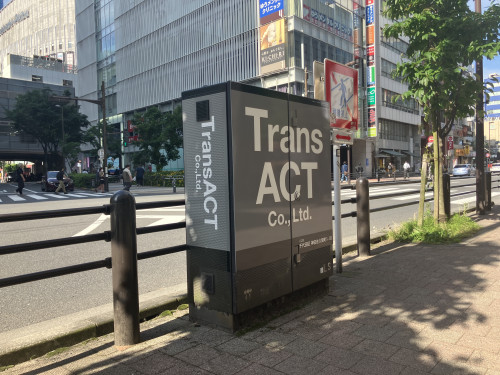 ■東京都の無電柱化推進事業をラッピング広告で支援しています