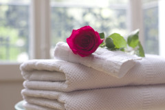 towel-g1d97592fb_1920.jpg