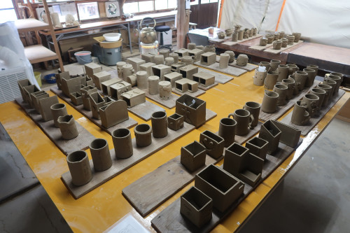 塩中、嬉中生徒さんのすばらしい手びねり作品