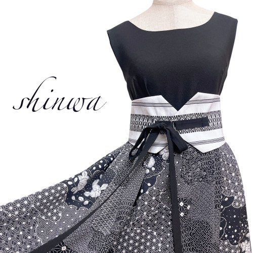 素材で魅せる 正絹 フレアーワンピース