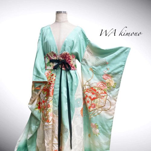 刺繍振袖ガウン