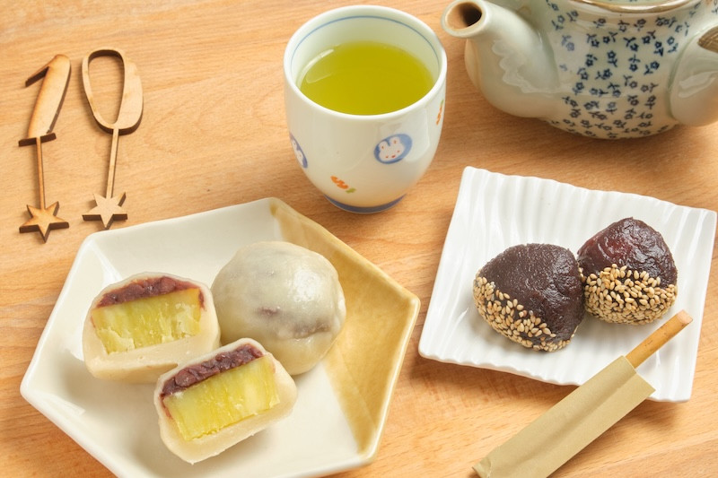 いきなり団子 ・緑茶 ・栗のあんころもち