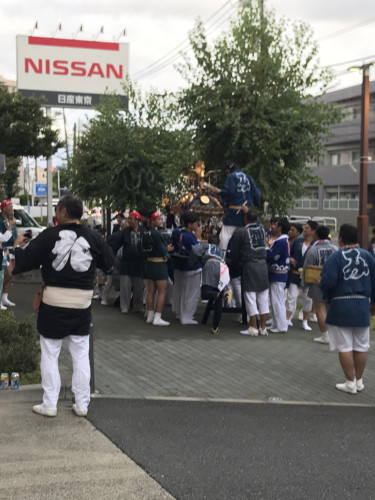 お祭りなどで冷えたお飲み物をお届け致します。