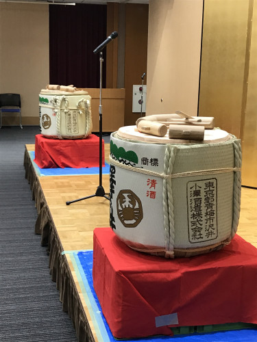 新年会の鏡割りについてのお見積もり依頼を頂きました。