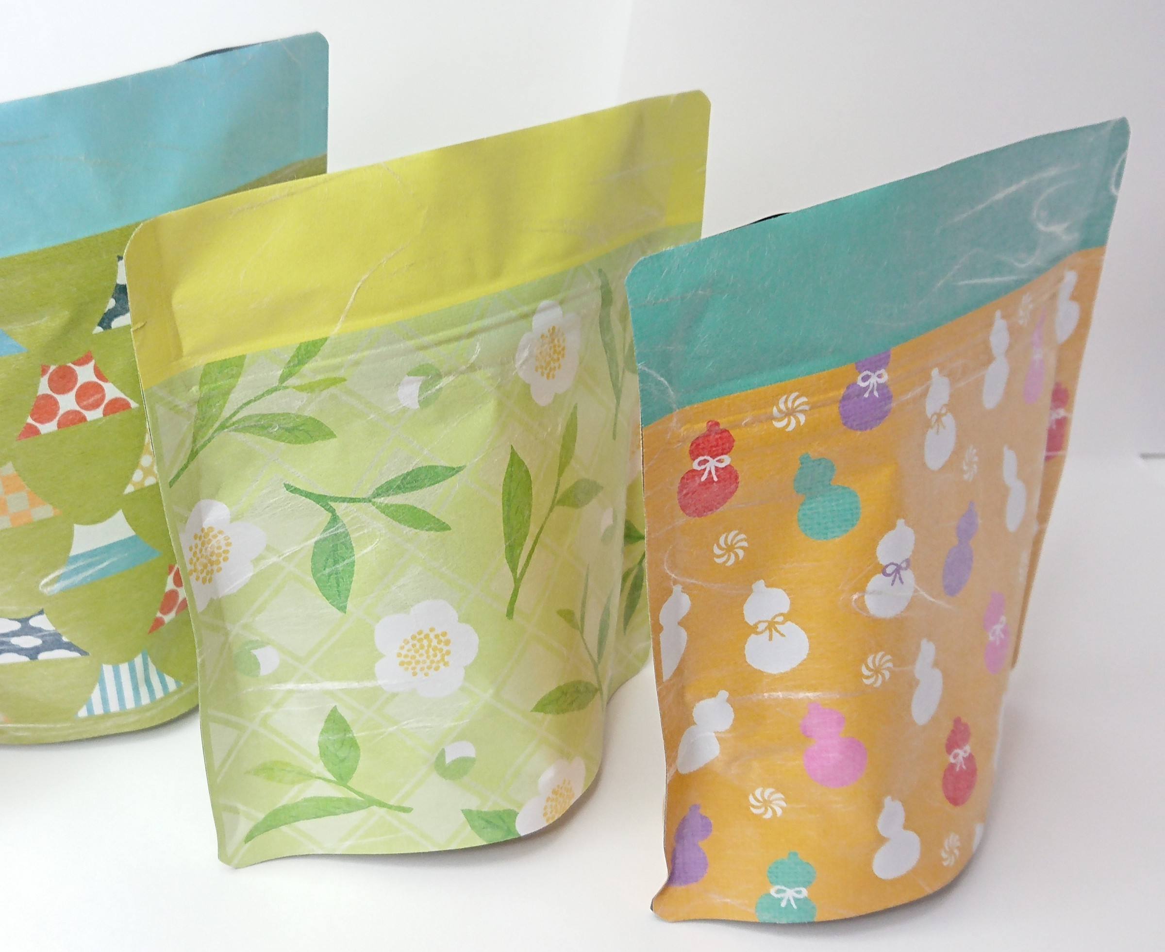 和チャック 13種類あり、好きな柄を選べます