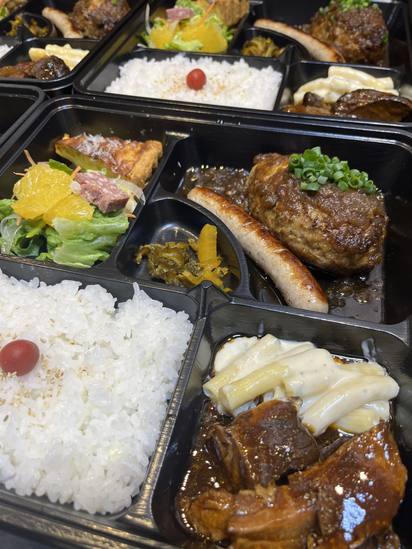 ランチ弁当　takeout  の写真