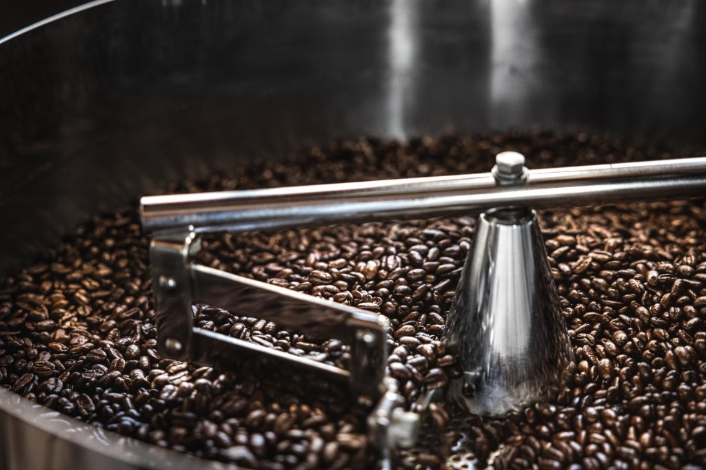 浅煎りから深煎りまで幅広く　常時12種類以上