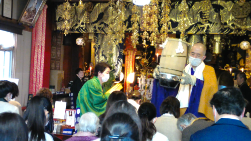 納め大師鳴動！