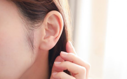 ear_woman-564x352.jpg