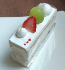 苺とシャインマスカットのショートケーキ
