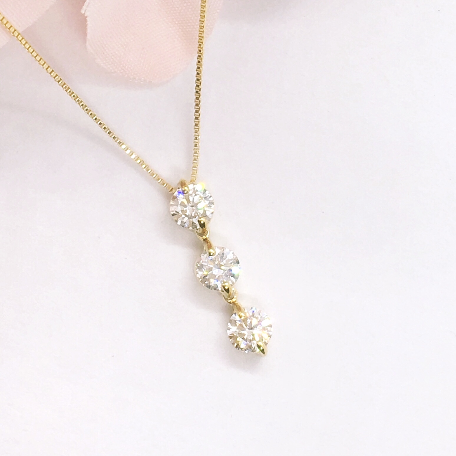 0.3ct トリロジー ネックレス K18