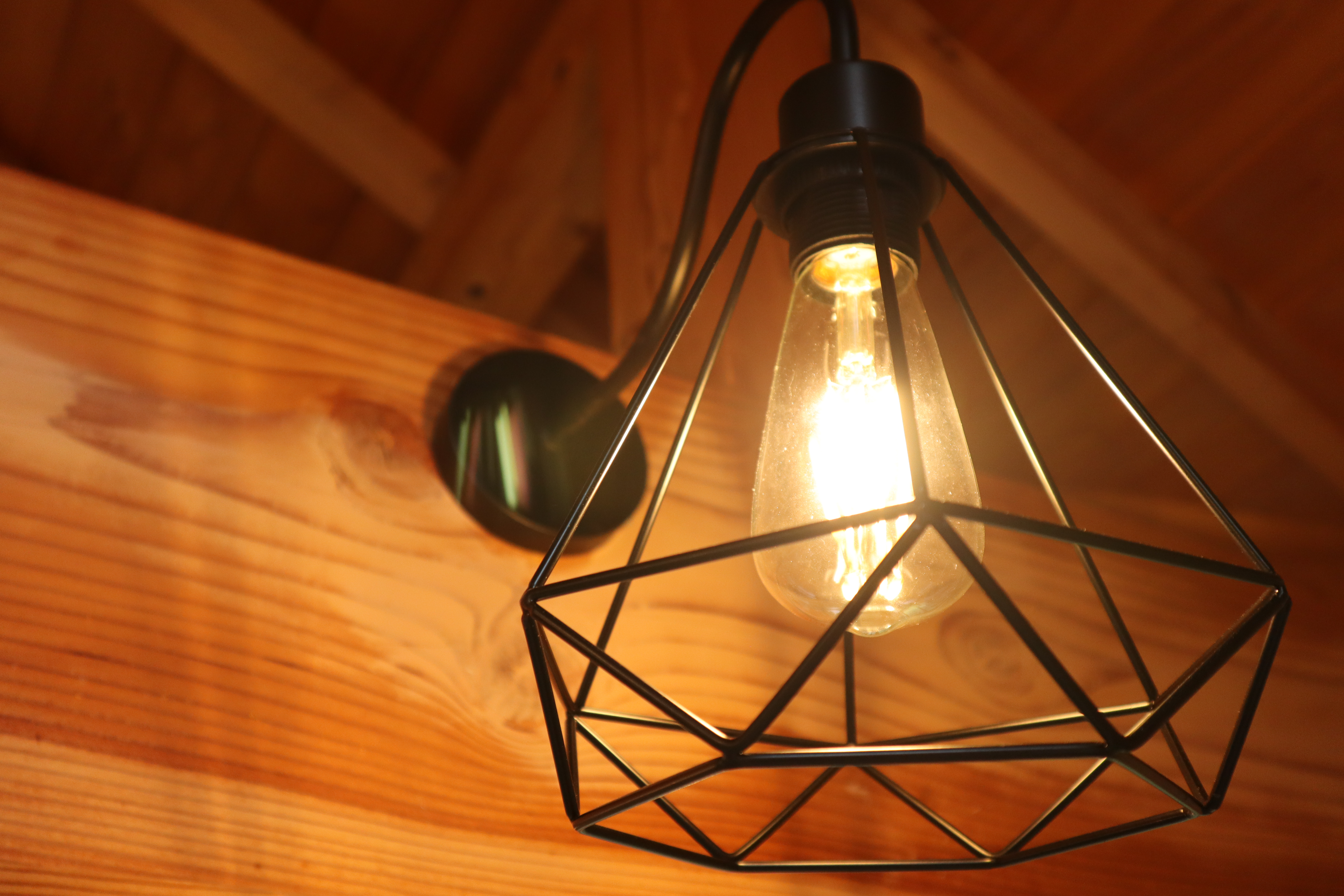 4月21日（火）の営業について