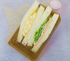 ハムタマゴサンド.JPG