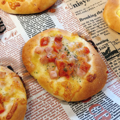 b9f2b31bb8e36a1d6ebc9f4c3eaedac3859f63e8a27fb8e63e5673763dbbfe82.jpg
