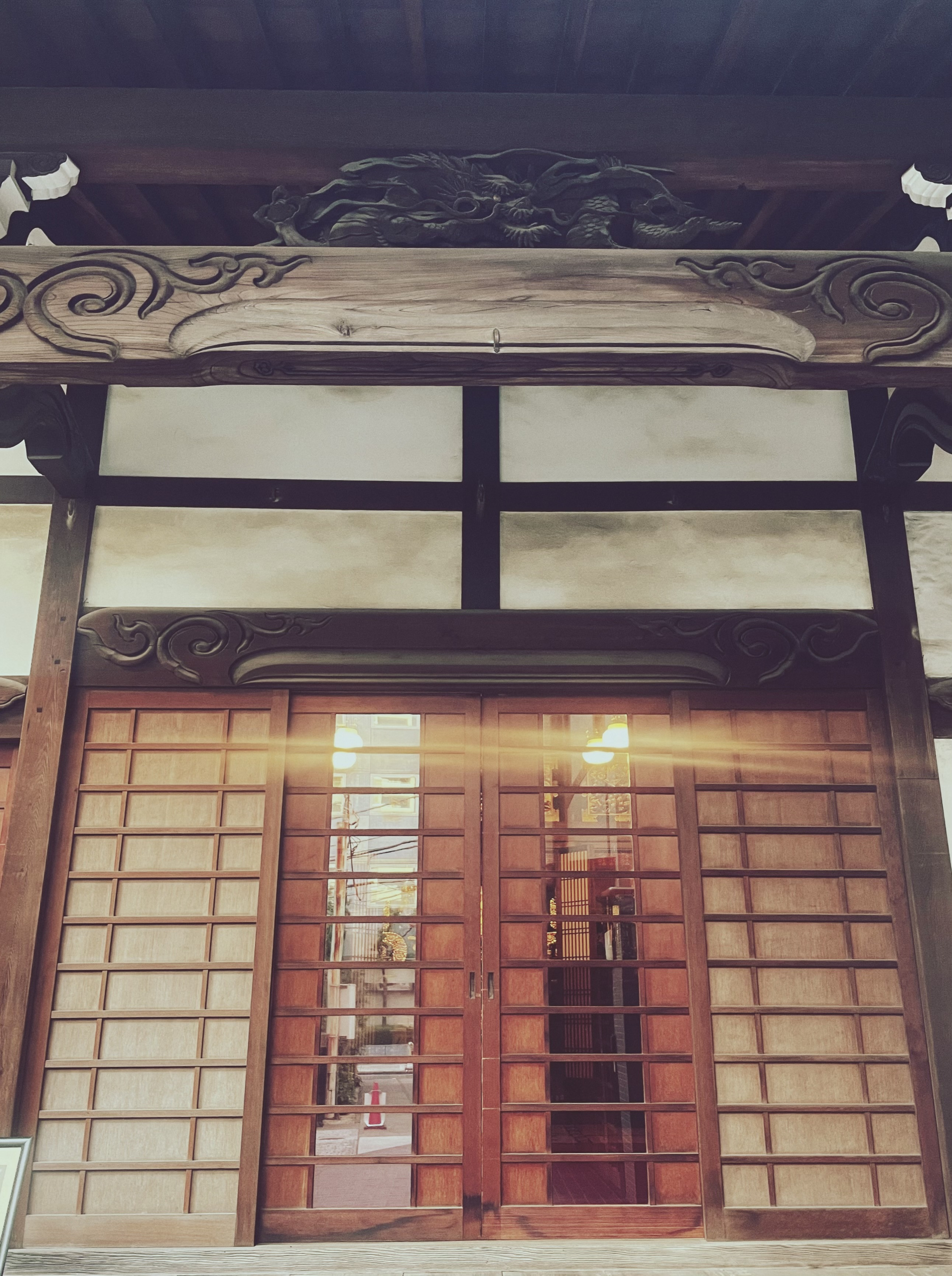 【11/3(火祝) 】お寺で味わう「力みを手放すヨガ」