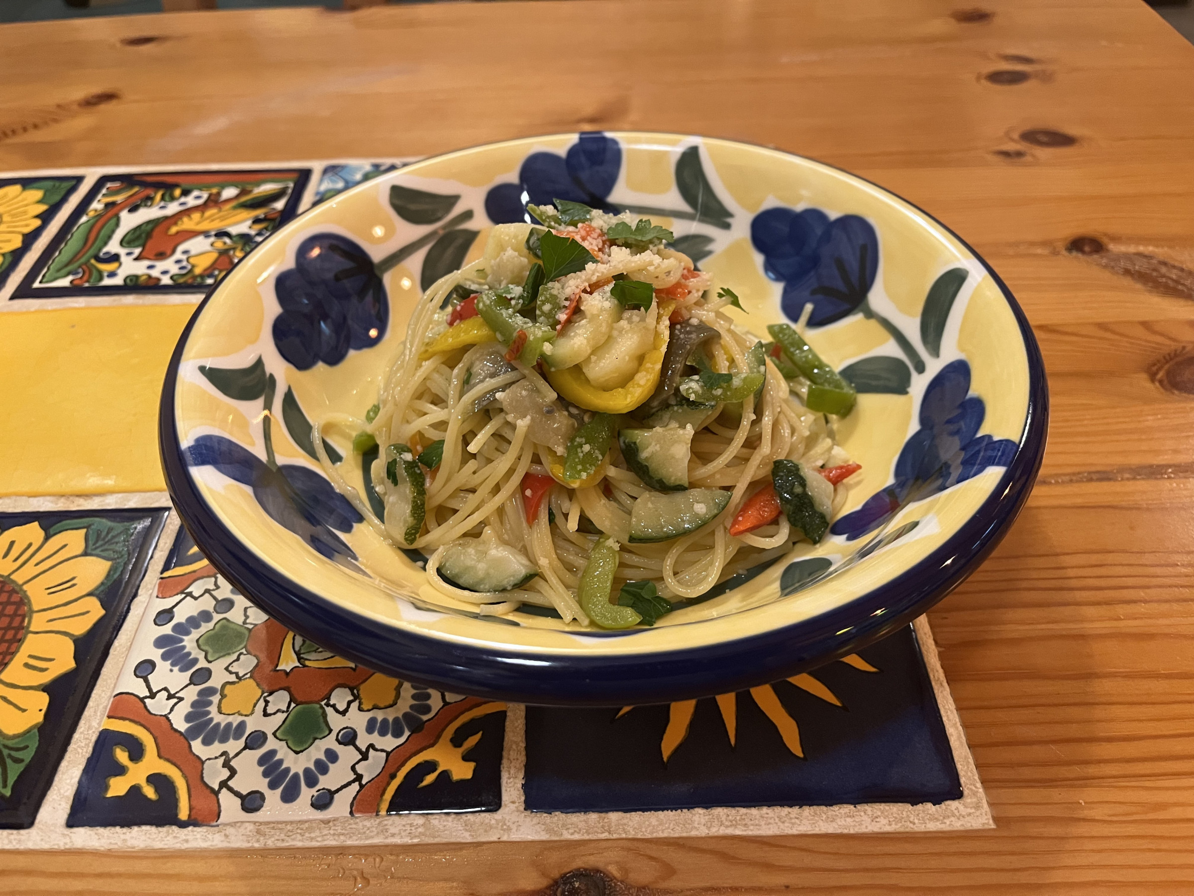 アルデンテの乾麺と自家製の生パスタ