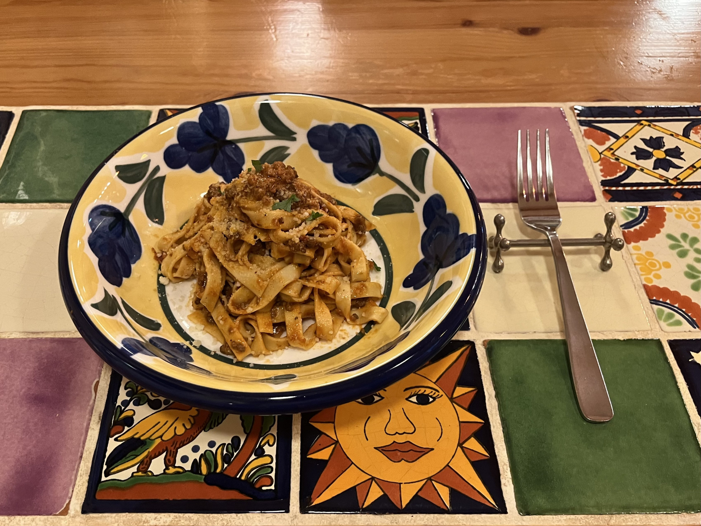 アルデンテの乾麺と自家製の生パスタ