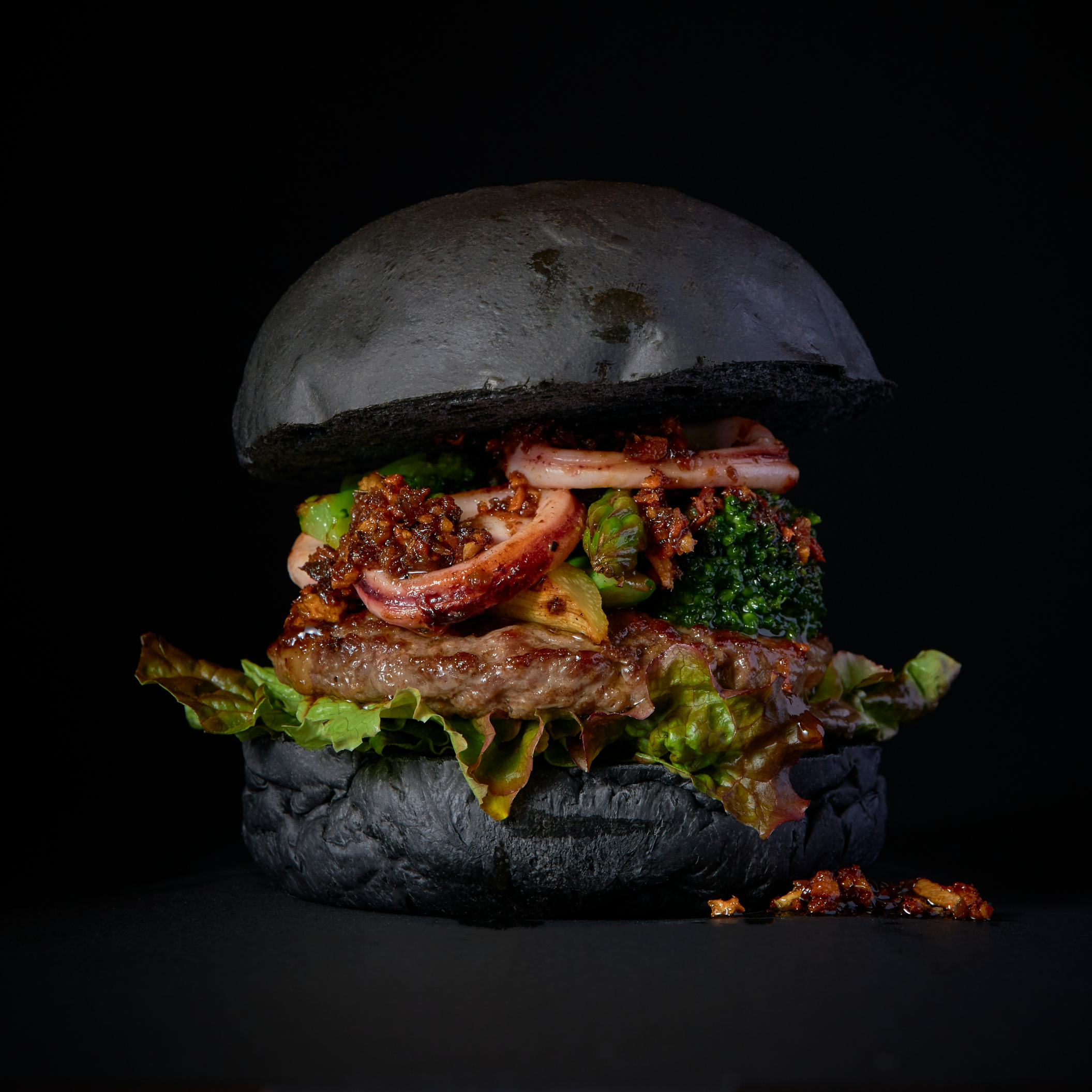 ○ ajillo burger
