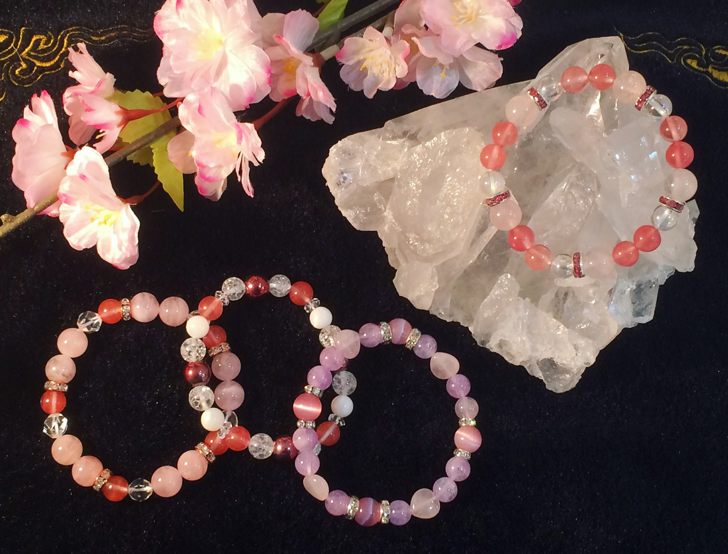 Happy Birthday🌸4月の誕生石🌸水晶✨開運・浄化・魔除け・厄除け✨