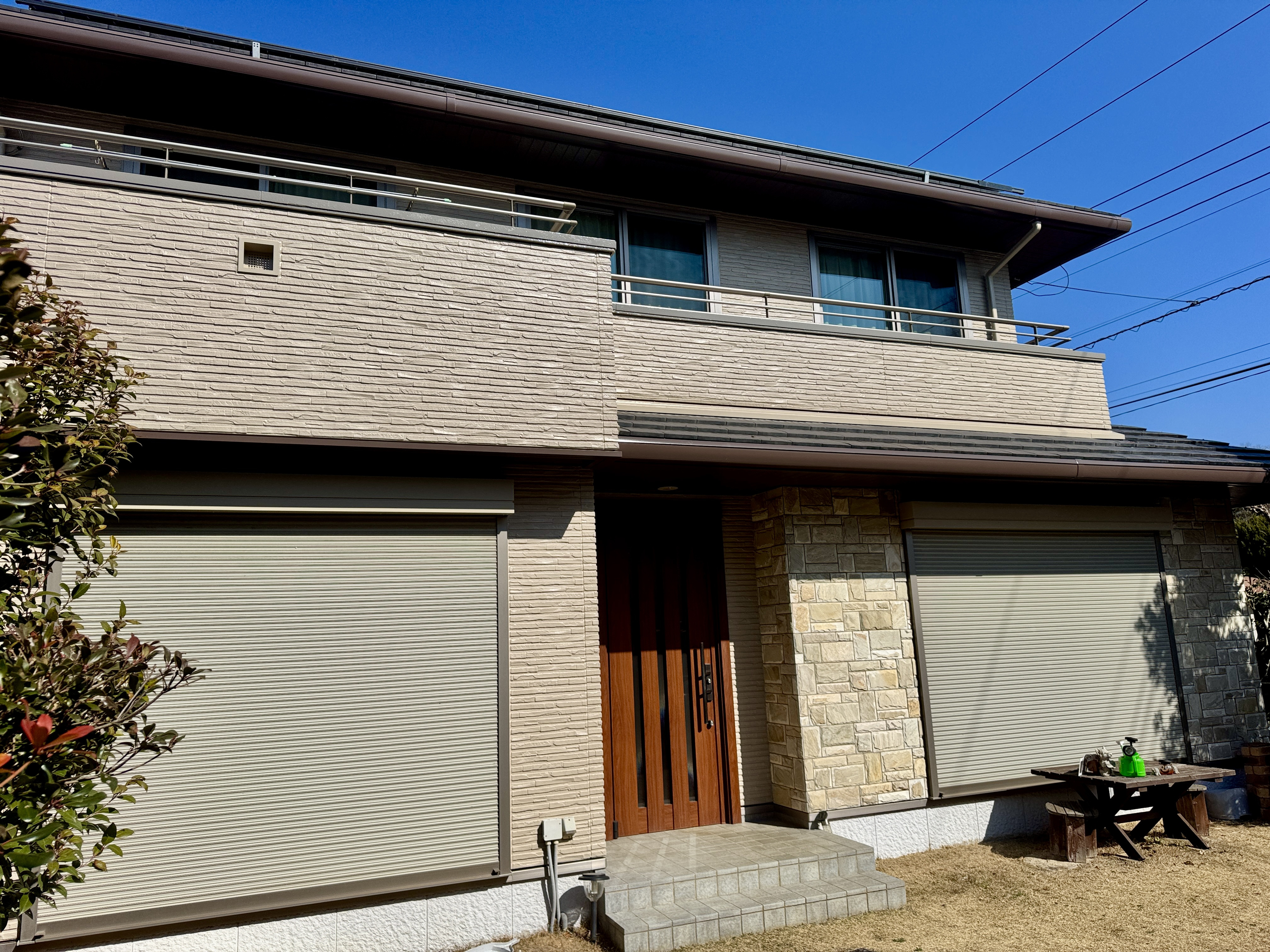 ハウスメーカー　積水ハウスの邸宅　築２０年　外壁塗装工事　バルコニー床　既存塩ビシート防水のメンテナンス防水工事