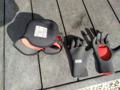 今朝の防寒対策 ON'S グローブ、キャップ