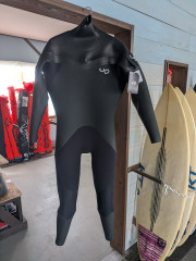 ウェットキャンペーン　４Dウェットの冬用オーダー頂いきました。